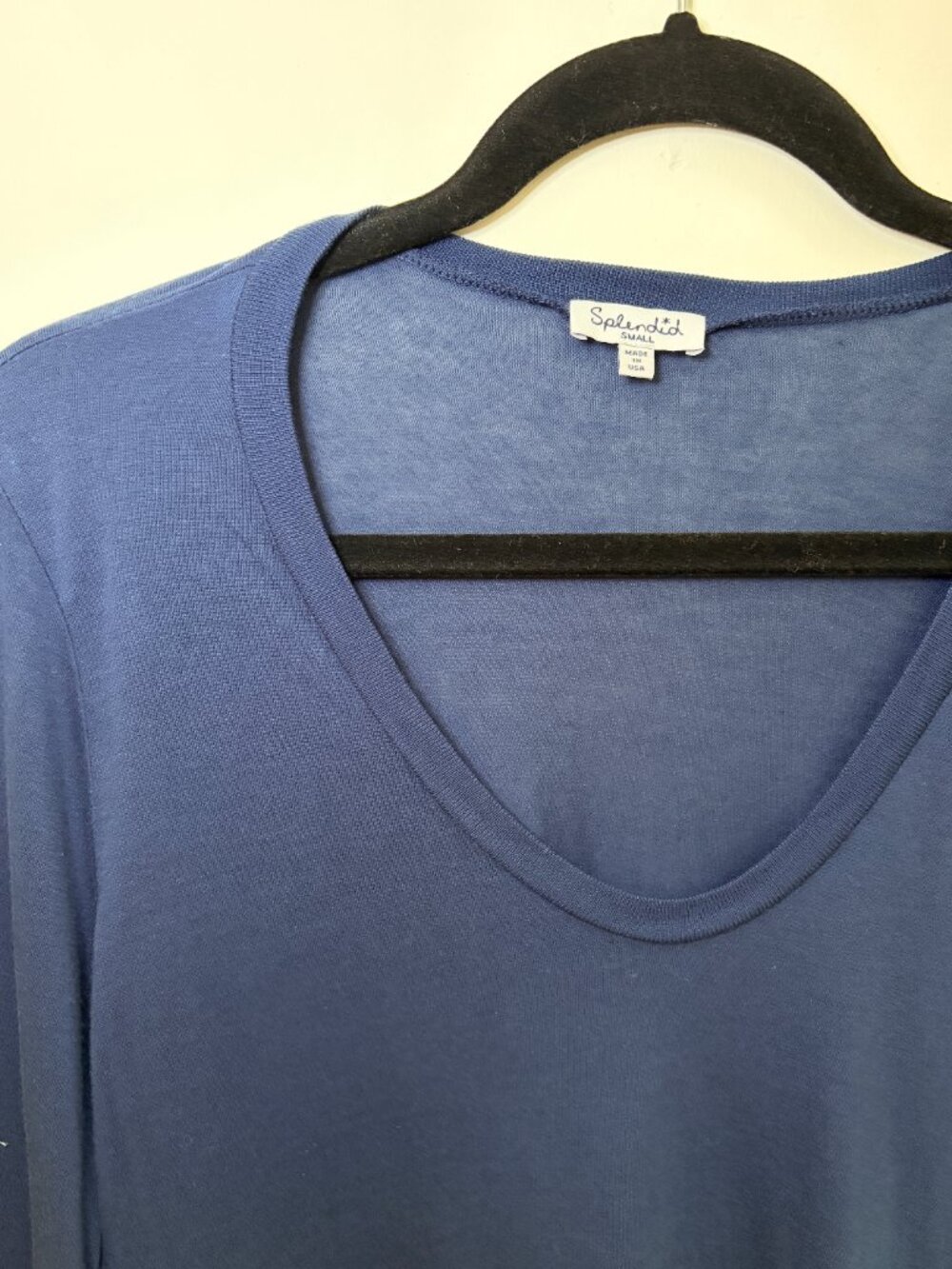 Splendid Rounded Vneck Shirt - Picture 3 of 4